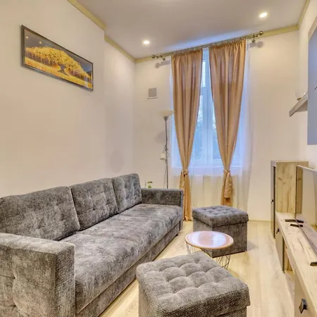 Muse Downtown Apartment